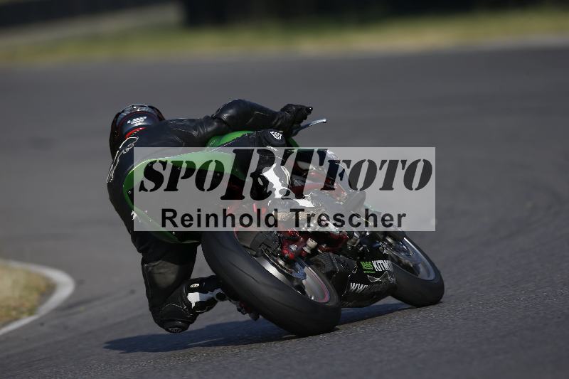 /Archiv-2023/29 05.06.2023 Afterwork Moto Club Anneau du Rhin/vert-novice/backside